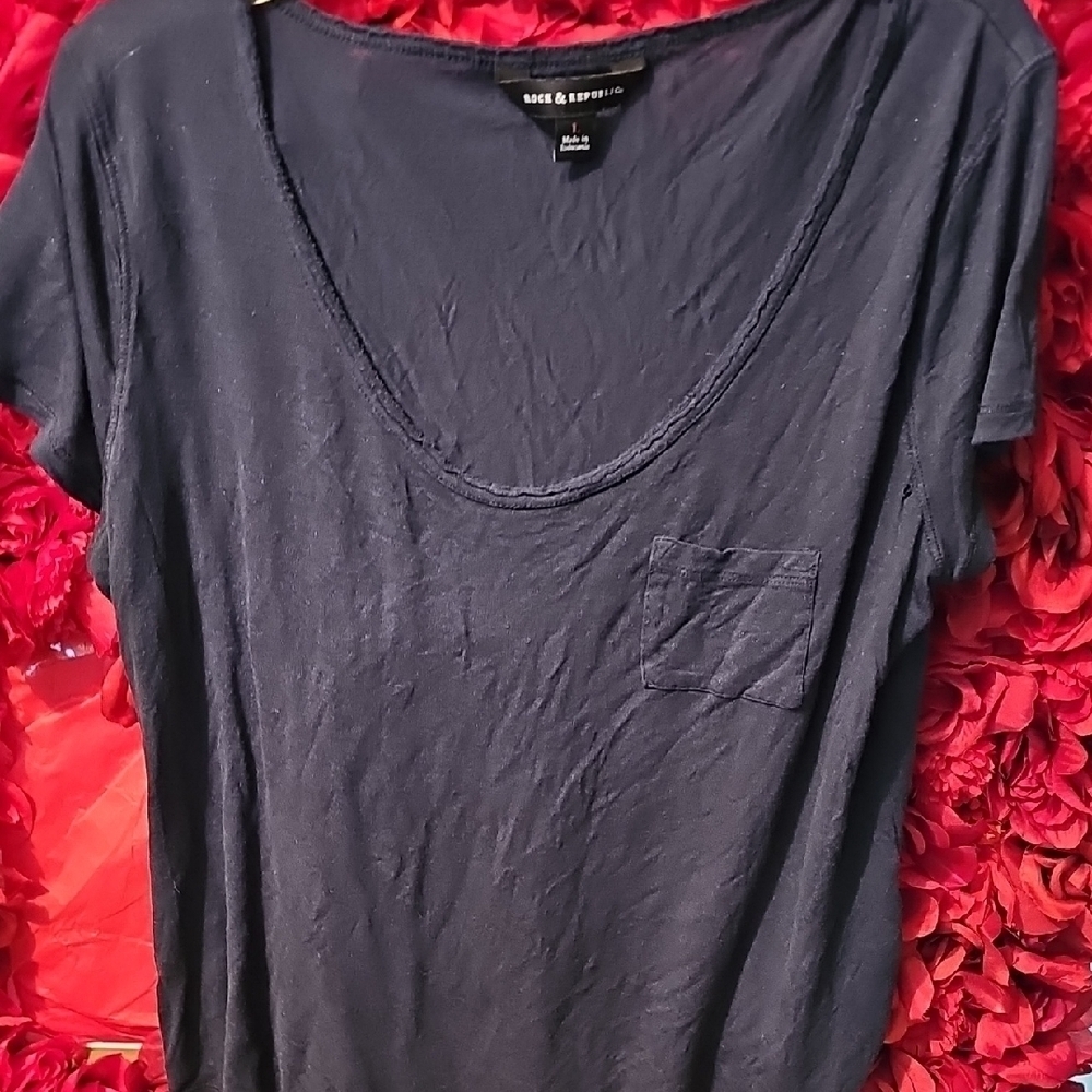 Rock & Republic Women's Navy Blue Tshirt Size Large